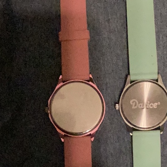 Set of Nine watches - Picture 5 of 7